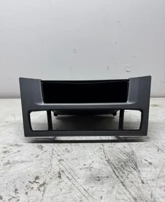 BMW 5 E60 E61 Glove box central console 51456 52850610 9139391