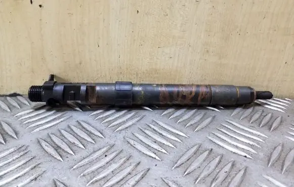 Fuel injector