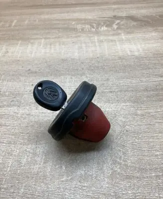 Volkswagen Transporter - Caravelle T4 Fuel tank cap 701201553