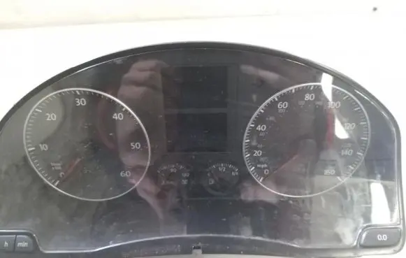Volkswagen Golf V Speedometer (instrument cluster) 1K0920951K v0021000