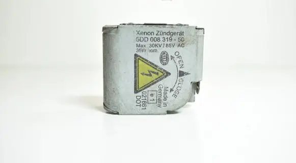 Audi A6 S6 C6 4F Headlight ballast module Xenon 5DD00831950