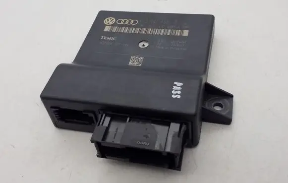 Audi A8 S8 D3 4E Gateway control module 4L0907468B 4L0910468A