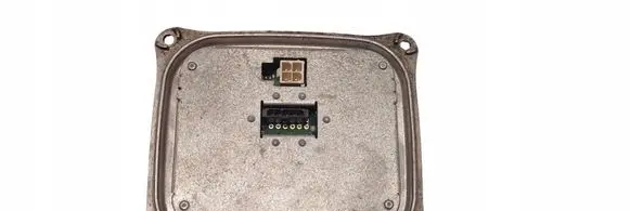 Audi A4 S4 B8 8K LED ballast control module 8K0907472A