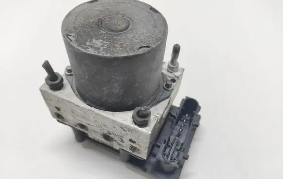 Nissan Primera ABS Pump 0265231317 0265800334