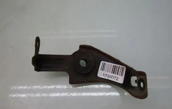 Honda HR-V Radiator mount bracket