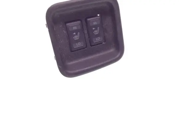 Nissan Juke I F15 Seat heating switch