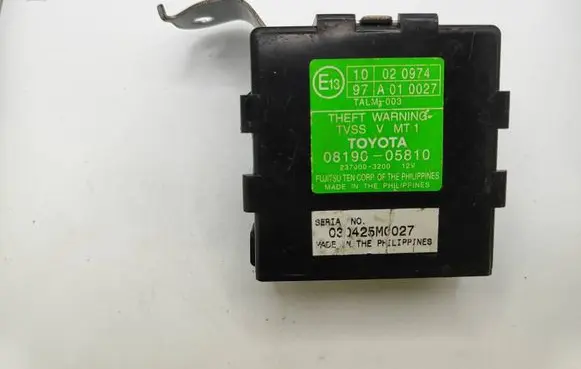 Toyota Avensis T250 Alarm control unit/module 0819005810 2370003200 030425M0027