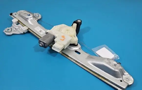 Renault Kadjar Front door window regulator with motor 807217052R IMPRK1523760