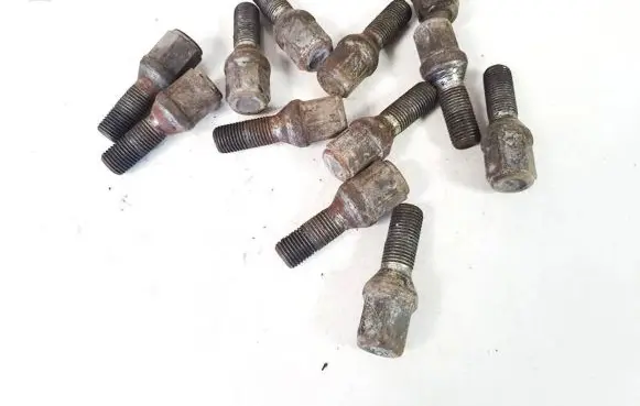 Peugeot 807 Nuts/bolts 
