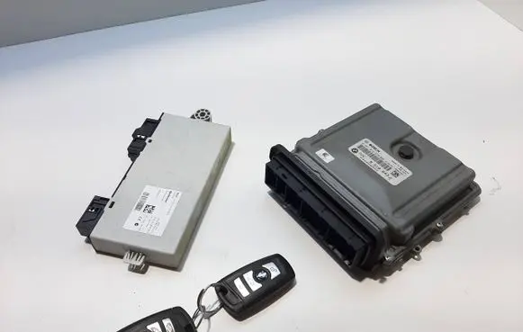 BMW 5 F10 F11 Engine ECU kit and lock set 0281016938 030068995 1039s42811