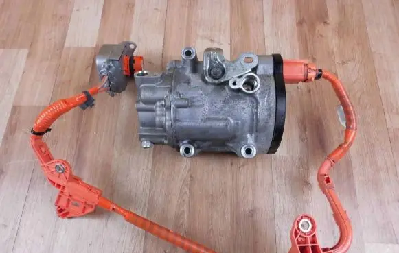 Toyota C-HR I Air conditioning (A/C) compressor (pump) 8837047092 0424000370