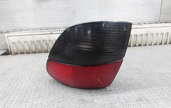 Peugeot 406 Rear/tail lights 45503