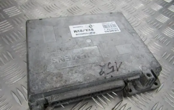 Renault Laguna I Engine control unit/module h0m7700860316 7700864485