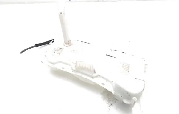 Opel Combo E Windshield washer fluid reservoir/tank 9817300980