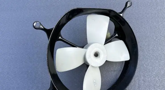 Honda Prelude Radiator cooling fan shroud 19020-PC6-003 19015-PC6-013 19030-PC6-013