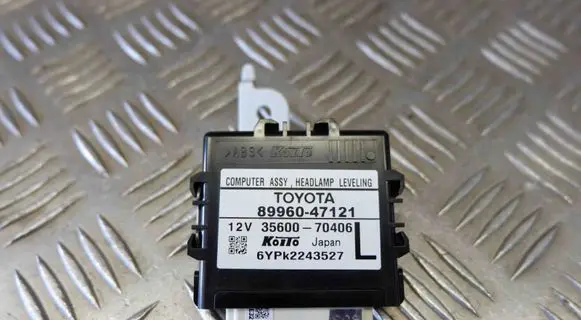 Toyota Prius+ (ZVW40) Other control units/modules 8996047121