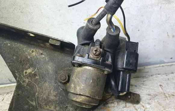 Mitsubishi Pajero Glow plug pre-heat relay MD342751 K5T43077