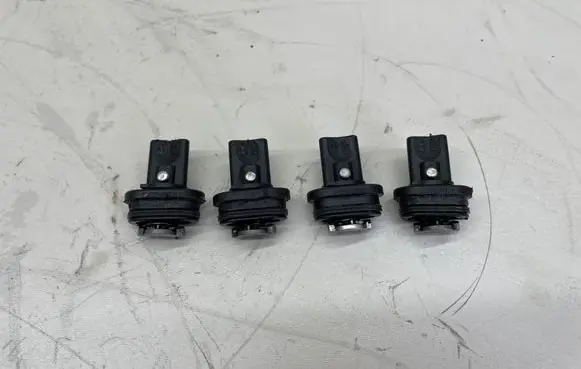 Hyundai Santa Fe Fuel Injector clamp holder 2245027XXX