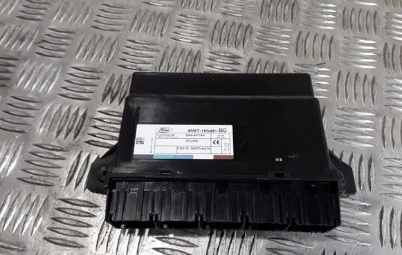 Ford Kuga I Comfort/convenience module 8M5T19G481BG