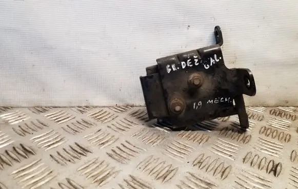 Suzuki Grand Vitara II Gearbox mount