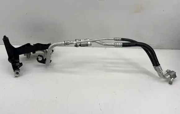 BMW X5 F15 Air conditioning (A/C) pipe/hose 14698910 64505A672E8 5A672E8