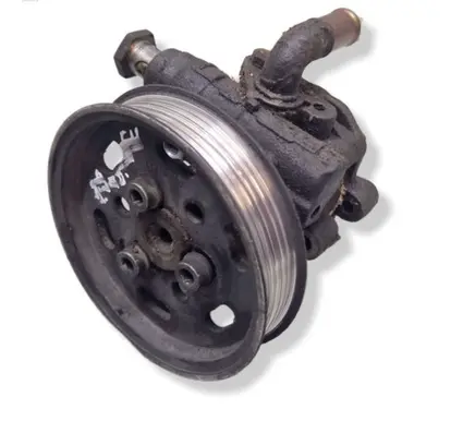 Volkswagen Golf IV Power steering pump 038145255B