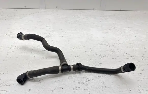 BMW 4 F36 Gran coupe Engine coolant pipe/hose 8616558