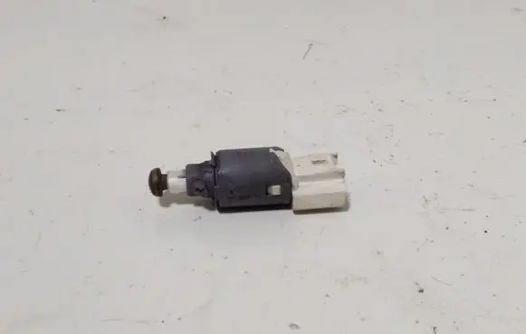 Renault Scenic II - Grand scenic II Brake pedal sensor switch 8200168238B