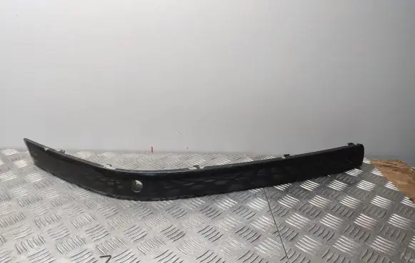 BMW 7 E65 E66 Front bumper splitter molding 8240294