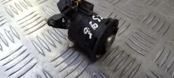 Mitsubishi Carisma Tailgate exterior lock 
