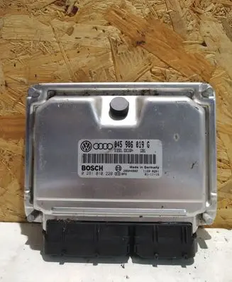 Audi A2 Engine control unit/module 045906019G 0281010220