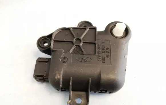 Ford Fiesta Air flap motor/actuator 96fw19b634ae 96fw-19b634-ae