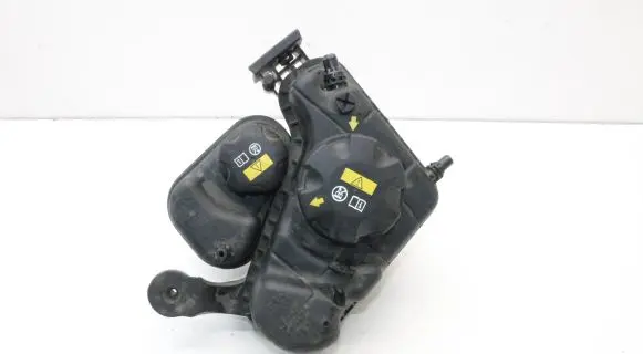BMW 2 F22 F23 Coolant expansion tank/reservoir 8617045 8677649