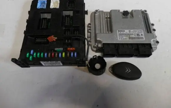 Citroen C5 Engine ECU kit and lock set 9656840680