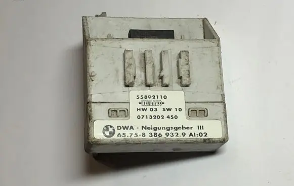 BMW 5 E39 Yaw turn rate sensor 8386932 55892110