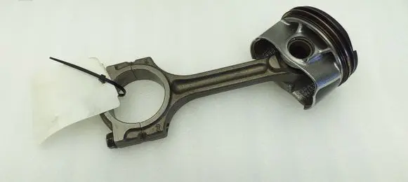 Nissan Micra K14 Piston with connecting rod