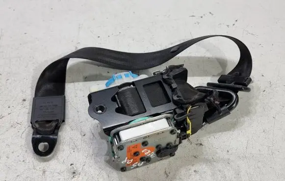 Audi A5 8T 8F Front seatbelt 8F1857705 8F0857732