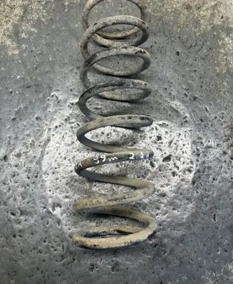 Opel Frontera B Rear coil spring