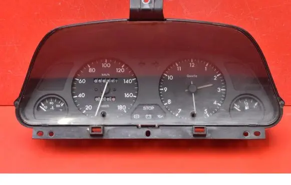Speedometer (instrument cluster)