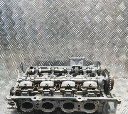 BMW X1 F48 F49 Engine head 1019164