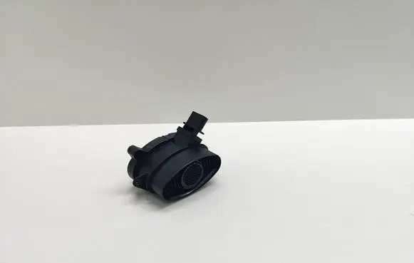 BMW 5 E60 E61 Mass air flow meter 7788744 77887440 13627788744