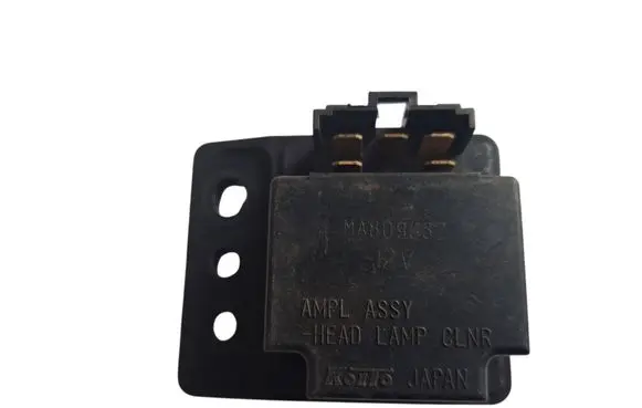 Mitsubishi Pajero Light washer relay MA809932