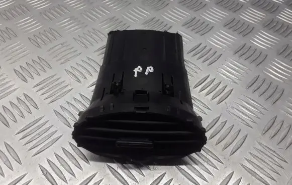 Ford Focus Dashboard air vent grill cover trim 6N41-A014L21