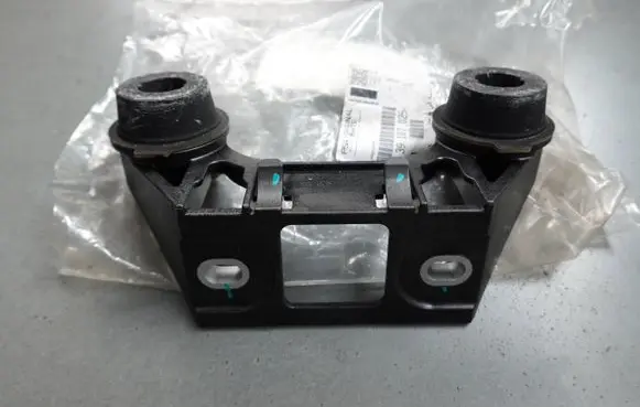 Opel Astra K Muffler mount bracket/holder 39107025