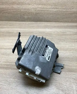 Toyota Corolla E120 E130 Power steering control unit/module 8965002150 EATCEC060