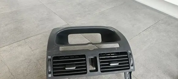 Dash center air vent grill