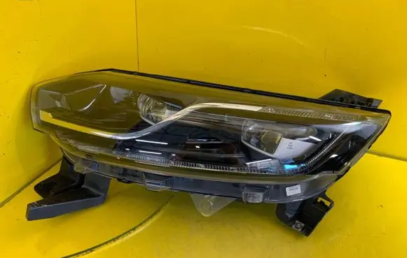 Renault Espace V (RFC) Headlight/headlamp 260608372R