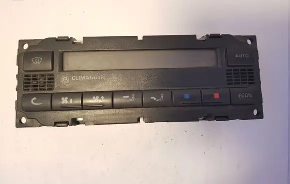 Volkswagen PASSAT B5.5 Climate control unit 3B1907044H 2400022303