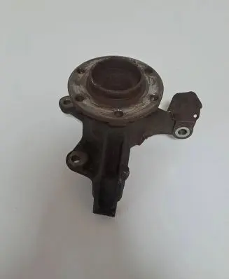 Mercedes-Benz Sprinter W907 W910 Front wheel hub A9073320000