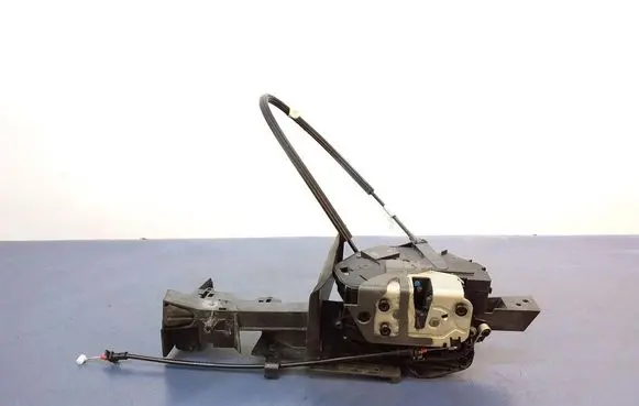 Ford Grand C-MAX Front door lock AM5A-U21813-AC